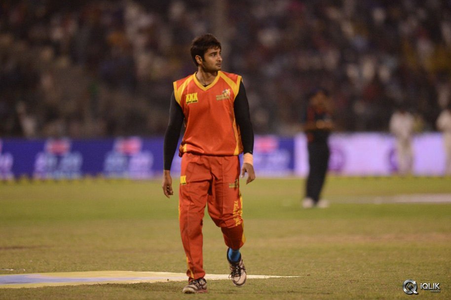 CCL-5-Telugu-Warriors-vs-Bengal-Tigers-Match-Photos